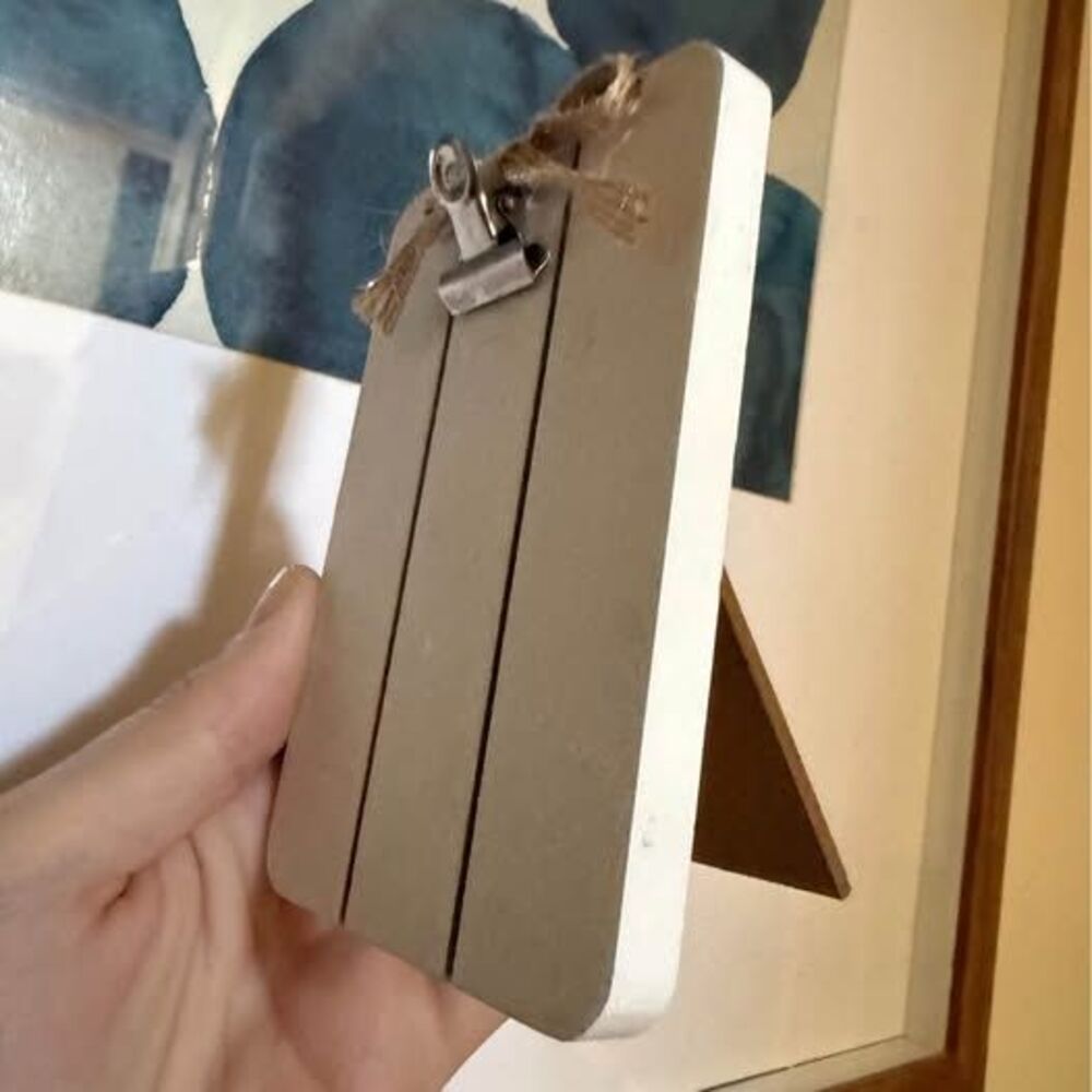 White Wooden Clip Photo Holder with Twine Bow